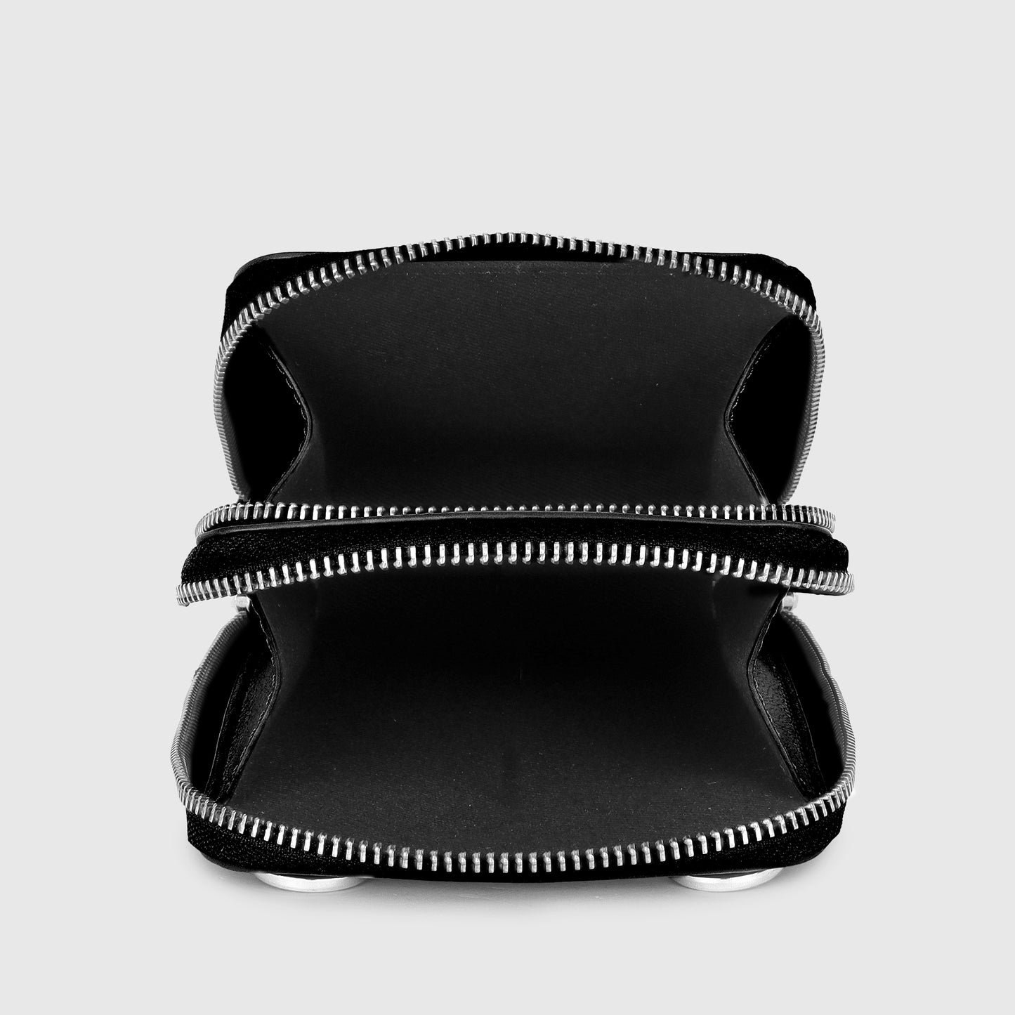 ONYX BLACK