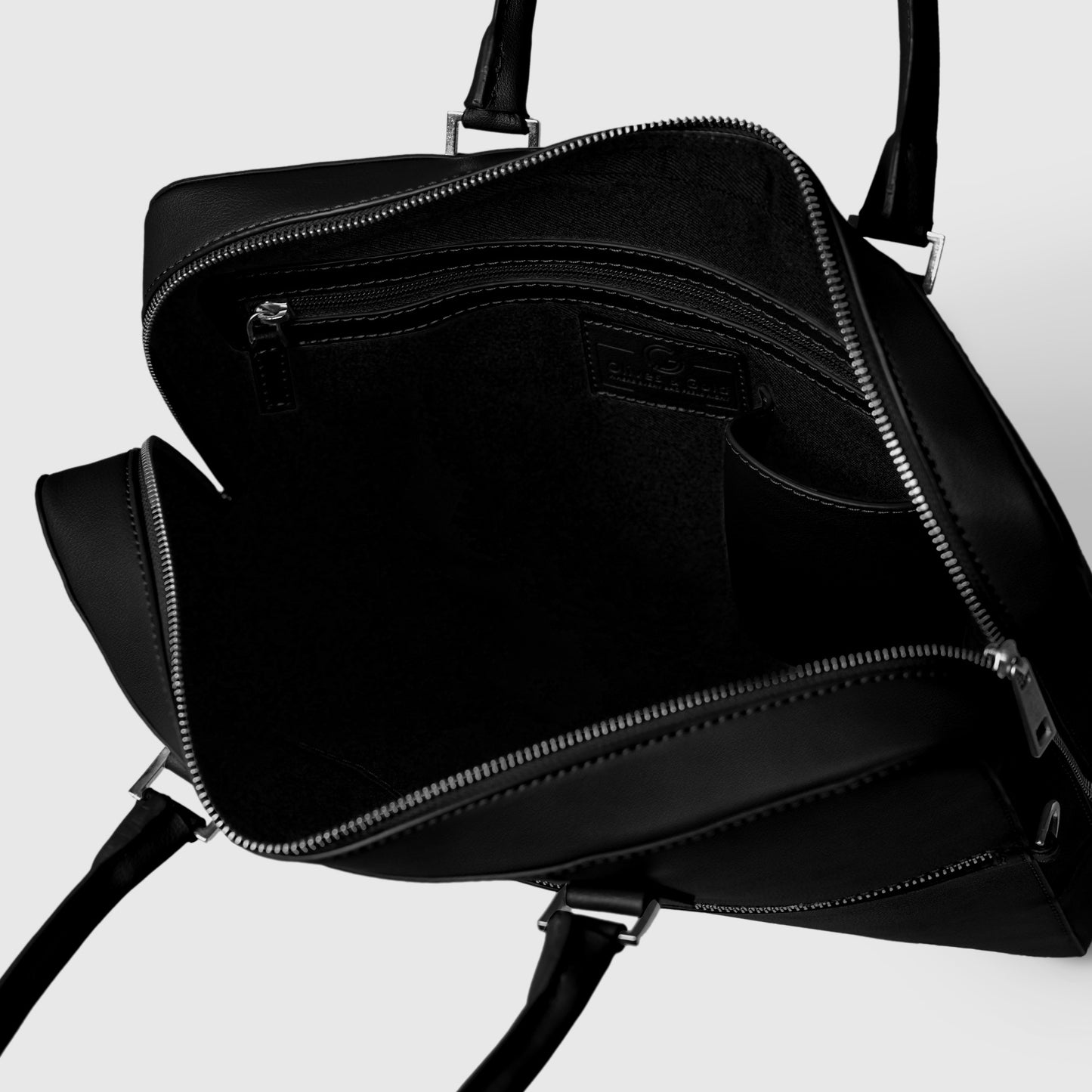 ONYX BLACK